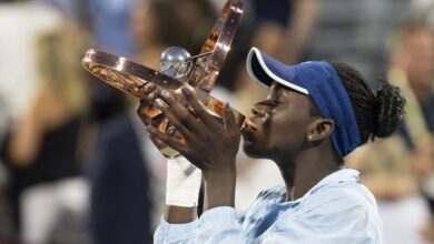 Photo of Victoria Mboko ganó en Montreal su primer torneo en el circuito, a los 18 años y ante su público