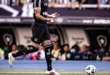 Photo of La picante respuesta de Alexander Barboza a un hincha de Botafogo: “La próxima le dejo hacer gol”