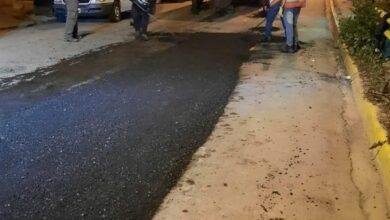 Photo of LA MUNICIPALIDAD DE USHUAIA REALIZÓ TRABAJOS NOCTURNOS DE REPARACIÓN VIAL EN LA CALLE PIEDRABUENA