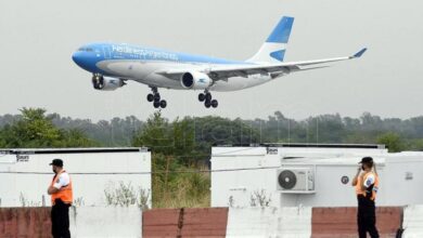 Photo of LA TERCERA PARTIDA DE VACUNAS SPUTNIK V LLEGÓ AL PAÍS EN UN VUELO DE AEROLÍNEAS ARGENTINAS