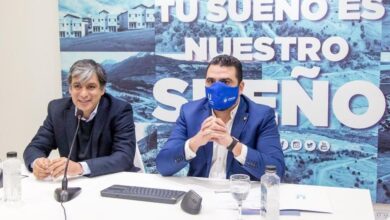 Photo of VUOTO Y FERRARESI FIRMARON LA CONSTRUCCIÓN DE 132 NUEVAS VIVIENDAS PARA USHUAIA