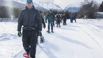 Photo of SE LLEVÓ ADELANTE UNA CAMINATA CON RAQUETAS PARA ADULTOS MAYORES