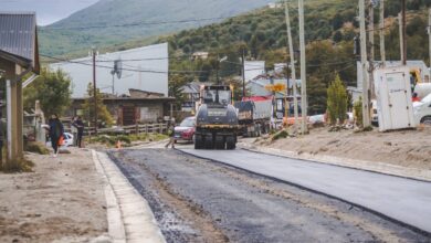 Photo of USHUAIA AVANZA EN LA PAVIMENTACIÓN DEL BARRIO ECOLÓGICO