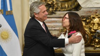 Photo of SILVINA BATAKIS ASUMIÓ COMO MINISTRA DE ECONOMÍA DE LA NACIÓN