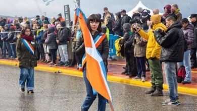 Photo of EL INTENDENTE VUOTO ENCABEZÓ EL MULTITUDINARIO DESFILE POR EL 138° ANIVERSARIO DE LA CIUDAD DE USHUAIA