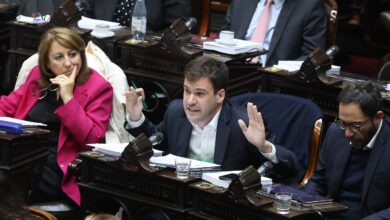 Photo of La respuesta del diputado Juan Manuel López a Bullrich: “Ningún país serio va a colaborar en materia en terrorismo”