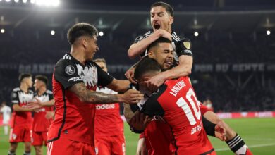 Photo of Copa Libertadores: River, escaso de juego, puso lucha, sudor… y un hombro para un triunfo valioso sobre Talleres