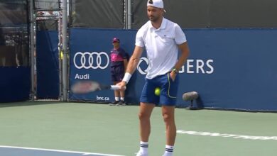 Photo of Masters 1000 de Montreal: Jannik Sinner sigue como un rayo, el aparatoso “accidente” de Dimitrov, y la crítica de Tsitsipas hacia su padre