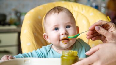 Photo of ¿Chau papillas? Baby-Led Weaning (BLW): las ventajas y los riesgos que trae la nueva tendencia en la que el bebé elige y controla todo lo que come