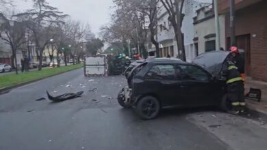 Photo of Saavedra: un colectivo perdió el control y chocó contra un camión y cuatro autos