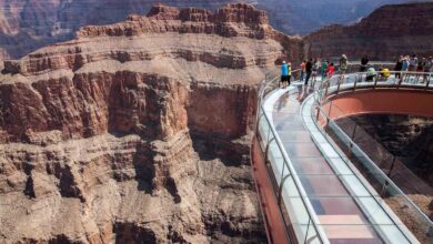 Photo of Estados Unidos: saltó con un paracaídas en el Gran Cañón, cayó 150 metros y murió