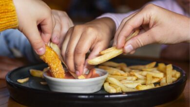 Photo of La nueva ley de California sobre el sueldo mínimo de trabajadores en empresas de comida rápida genera tensiones