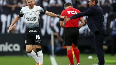 Photo of El Corinthians de Ramón Díaz empató con dos hombres de más y sigue en descenso