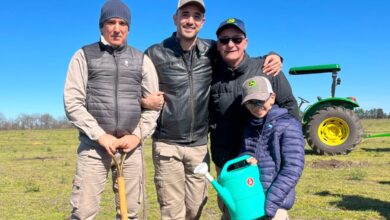 Photo of De la música al campo: Abel Pintos presentó un novedoso proyecto agropecuario