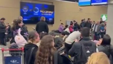 Photo of Aeroparque: un paro sorpresivo de maleteros generó malestar entre pasajeros y la policía