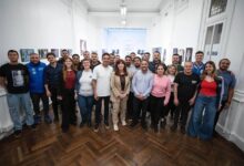 Photo of Cristina Kirchner se reunió con dirigentes de la juventud sindical y pidió medidas que “no enfrenten a los trabajadores con la sociedad”