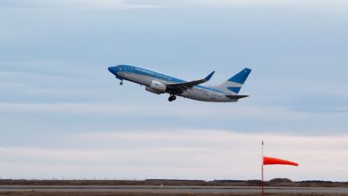 Photo of Tercerizar, privatizar, dividir o liquidar activos: qué se puede hacer (y qué no) con Aerolíneas Argentinas según los expertos