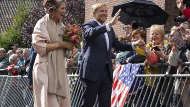 Photo of Máxima Zorreguieta participó de una actividad y su look total pink se robó todas las miradas