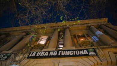 Photo of Tomaron el Colegio Nacional de Buenos Aires en medio del conflicto universitario