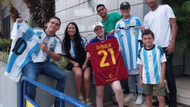 Photo of Hinchas de Argentina ya esperan a la Selección en Barranquilla