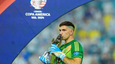 Photo of Bomba: Dibu Martínez entre los nominados al Balón de Oro 2024