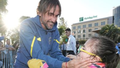 Photo of El regalo que un hincha le hizo a Diego Martínez, con una pócima muy especial