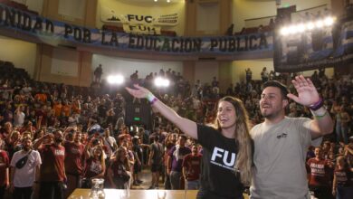 Photo of Marcha universitaria | Quién es Piera Fernández de Piccoli, la líder estudiantil que cerró hoy el discurso