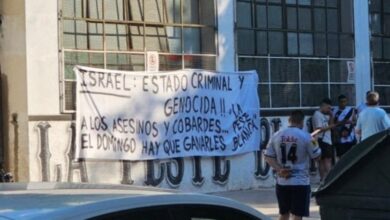 Photo of Bandera antisemita en Floresta y repudio de Nico Cambiasso