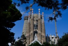 Photo of Proponen pintar un gran mural en la fachada de la Sagrada Familia