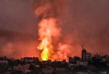 Photo of Israel bombardeó uno de los campos de refugiados más grandes de Gaza: hay al menos 30 muertos