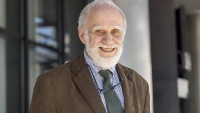 Photo of José Emilio Burucúa: “El gran político presta tanta atención a la libertad como a la igualdad”