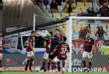 Photo of Agustín Rossi atajó un penal en el clásico carioca pero…