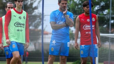 Photo of Un jugador de Chivas reveló qué les comunicó Gago de su futuro: “Nos dijo que estará con nosotros”