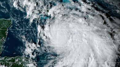 Photo of Cuba en alerta ante la llegada del huracán Rafael que amenaza con tocar tierra en el occidente de la isla