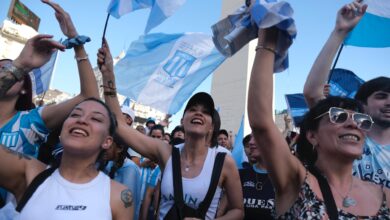 Photo of Hinchas de Racing copan el Obelisco tras la conquista de la Copa Sudamericana