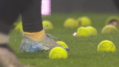 Photo of Los ultras del Lens lanzaron pelotitas de tenis en protesta a la liga francesa