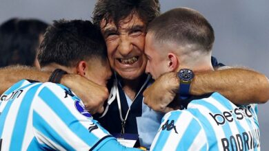 Photo of La intimidad del los festejos de Costas en Racing: del abrazo a su pequeño hijo al llanto de Juanfer