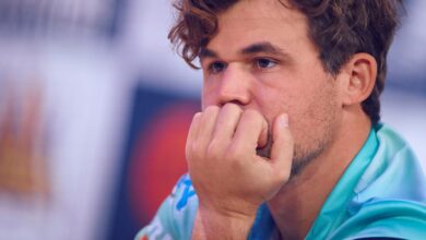 Photo of Jeans, polémica y victoria: el regreso de Magnus Carlsen tras su sanción