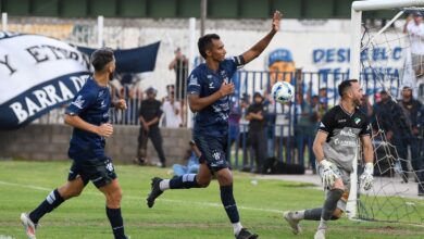 Photo of Sarmiento de La Banda, entre árbitros sospechados y su cancha como el “Far West”: el club santiagueño que asciende a fuerza de escándalos