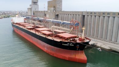 Photo of Impuestos: alertan que el puerto de Quequén es “más caro” que el de Bahía Blanca y apuntan contra una tasa