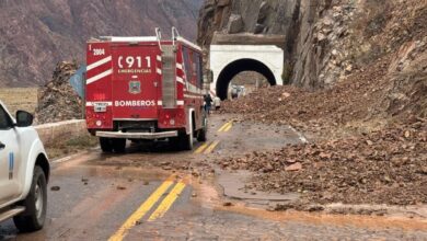 Photo of Mendoza: la ruta 7 quedó “intransitable” en alta montaña por un alud y bloquearon el paso a Chile