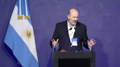 Photo of Sturzenegger anunció la desregulación de otra actividad y criticó a Alberto Fernández