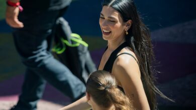 Photo of La visita inesperada de Dua Lipa a Chile: del desierto de Atacama al furor que despertó en las calles de Santiago