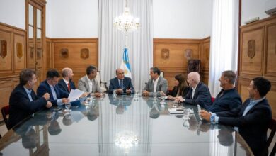 Photo of Guillermo Francos recibió a opositores dialoguistas y puso fecha para tratar la eliminación de las PASO