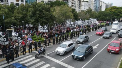 Photo of Con un duro informe, una organización internacional cuestionó al protocolo antipiquetes de Patricia Bullrich