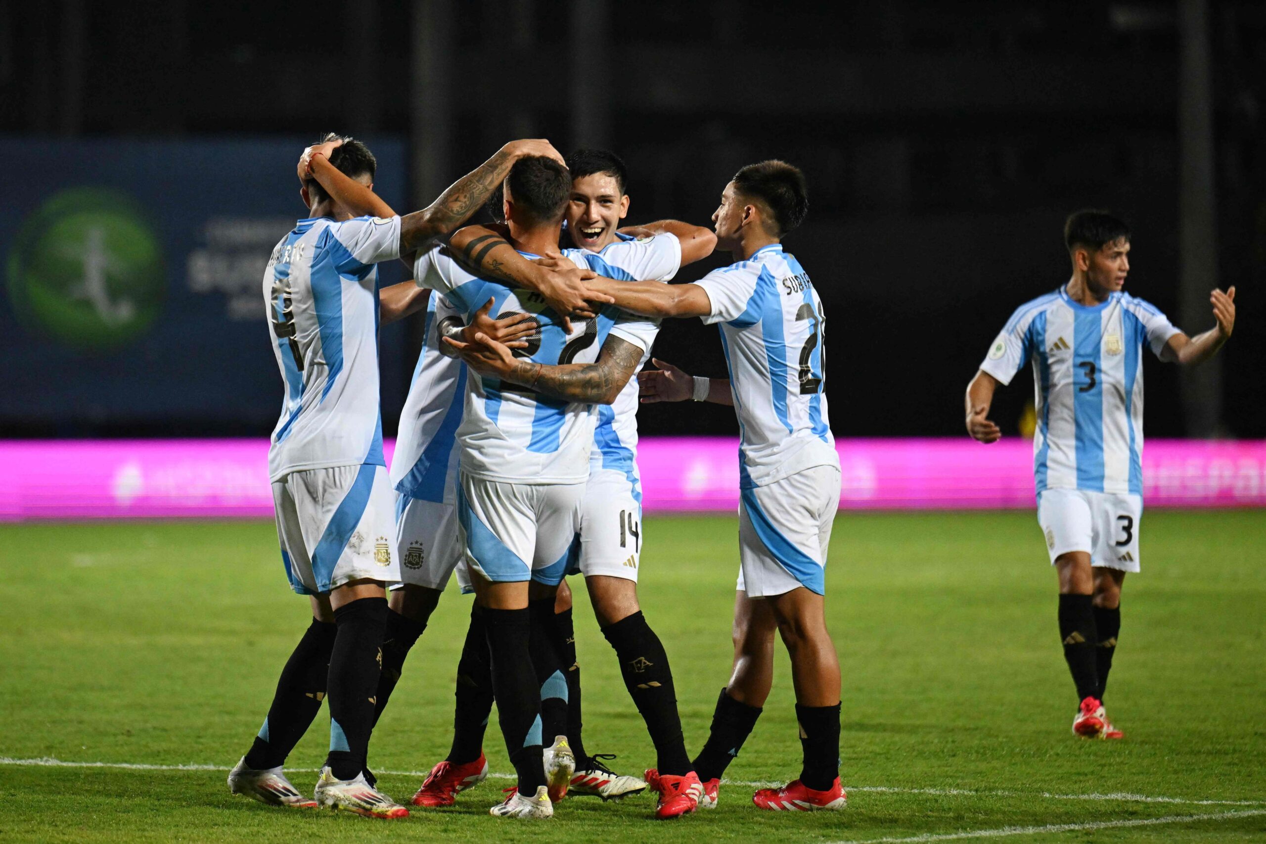 Photo of Sudamericano Sub 20: Argentina se clasificó al Hexagonal Final en su fecha libre por los triunfos de Colombia y Brasil