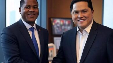 Photo of Patrick Kluivert es el nuevo DT de Indonesia y Louis Van Gaal será el director deportivo