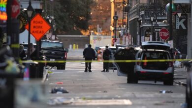 Photo of Qué pasó en Nueva Orleans: un atropello masivo en Año Nuevo deja 10 muertos y decenas de heridos en Bourbon Street