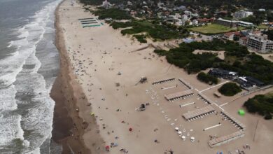 Photo of Playas anchas y refugio natural. Un balneario de la costa atlántica transita una temporada “fantástica”