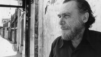 Photo of La interminable borrachera de Charles Bukowski: “Escribir es fácil; vivir es lo difícil”